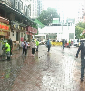 徹底清理垃圾及清洗地面4