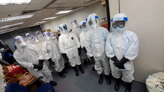 到葵涌某護老院進行清潔及消毒工作4