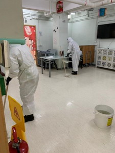 到葵涌某護老院進行清潔及消毒工作3