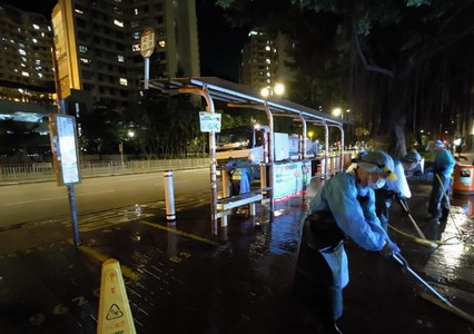 街道進行清洗及消毒行動