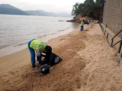 清理荃灣區非刊憲泳灘及沿岸地區2